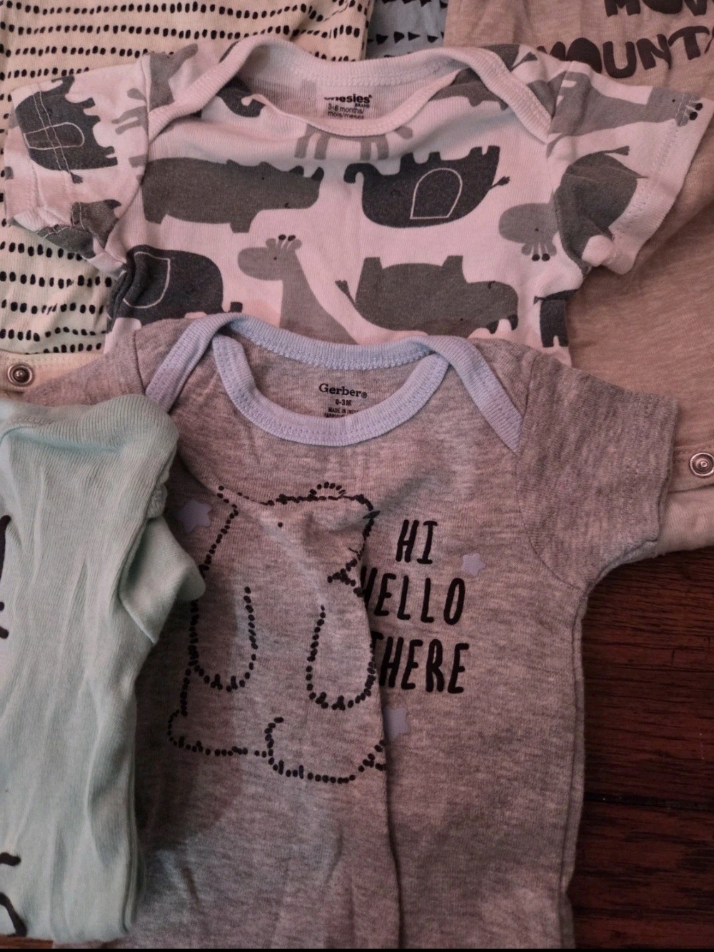 13 Piece Gerber & Disney Lot NB To 3mnths & 3-6mnths- Basically New. - Picture 6 of 11